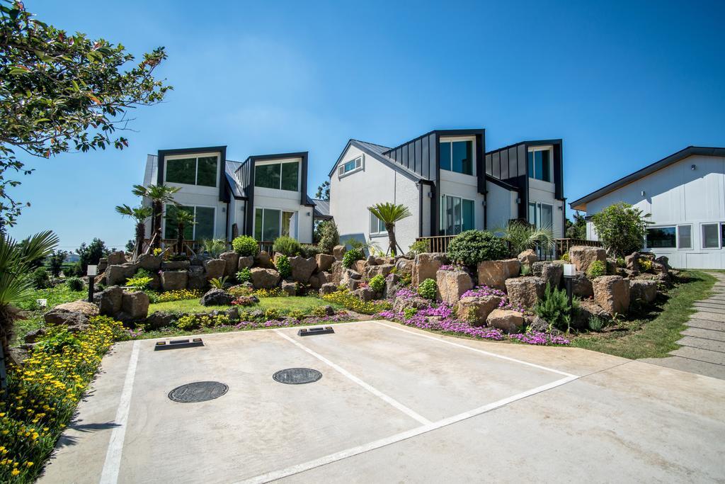 Jeju 542 Pension Seogwipo Zimmer foto